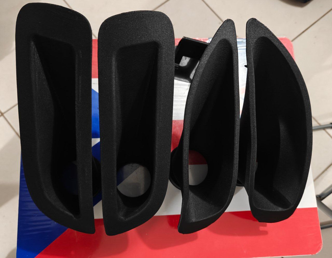 Toyota Corolla '03-'08 - Foglights Air Inlet Duct